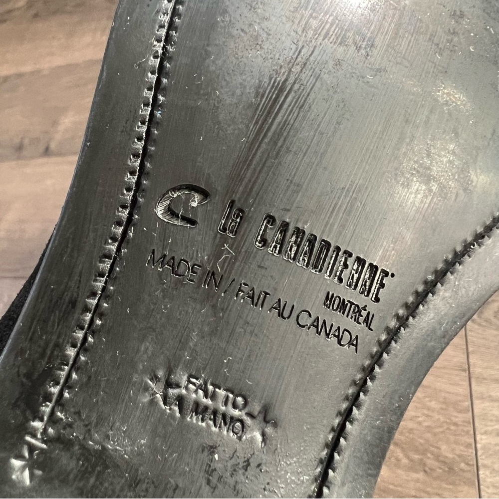 La Canadienne Black Suede Chelsea Boots NWOT - Picture 8 of 9